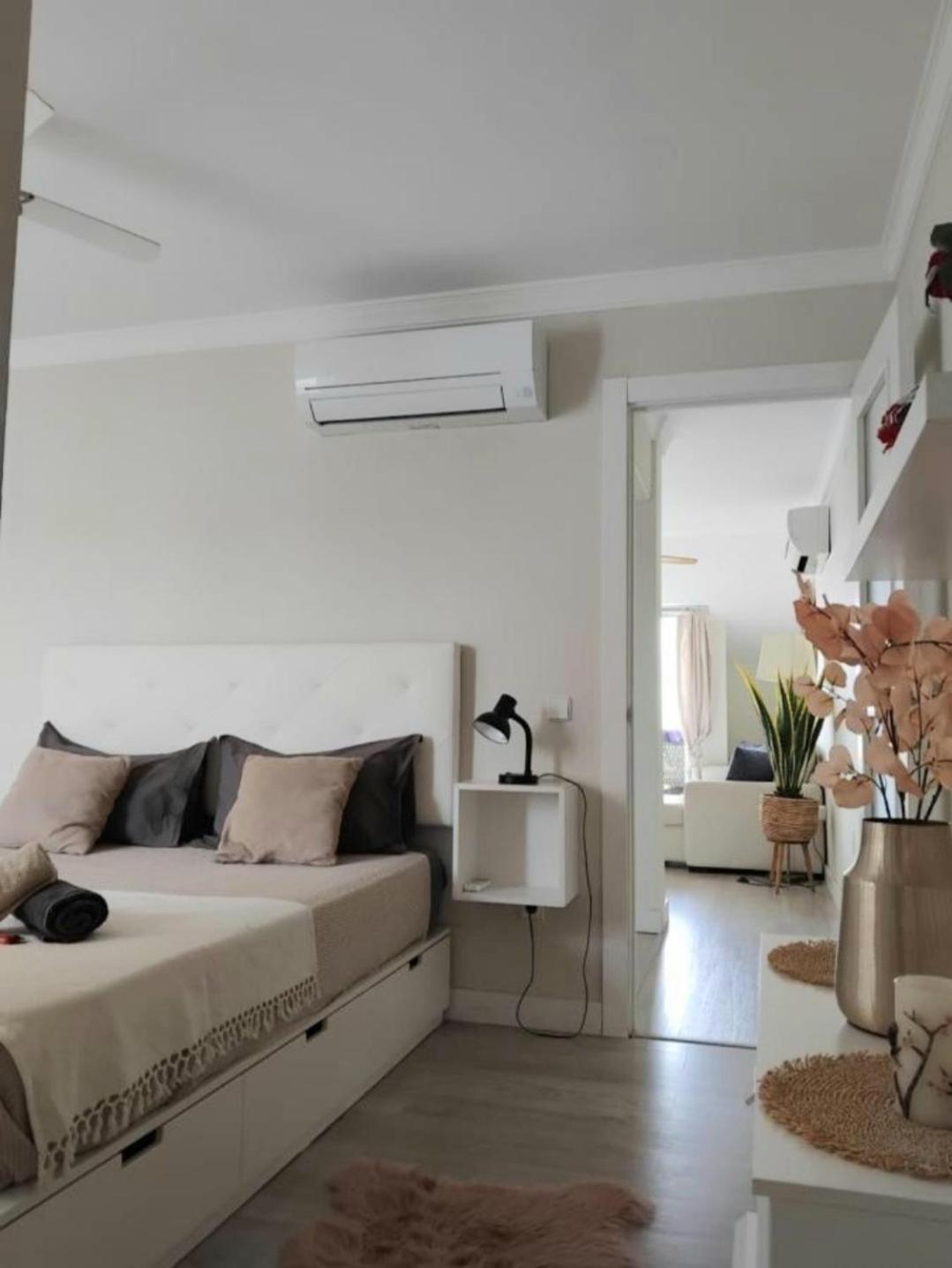 New City Penthouse Near Beach With Sunny Balcony Fuengirola Bagian luar foto