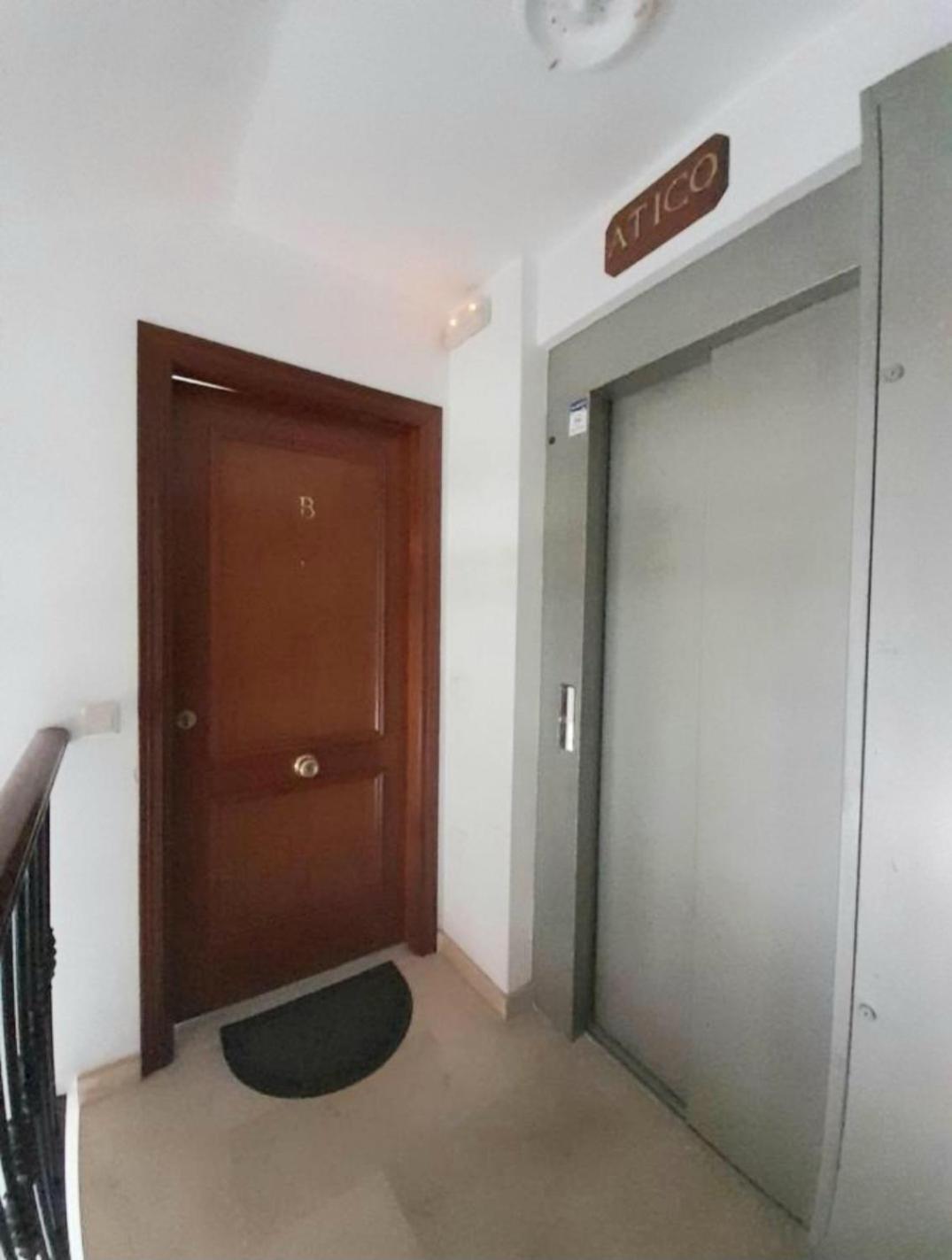 New City Penthouse Near Beach With Sunny Balcony Fuengirola Bagian luar foto