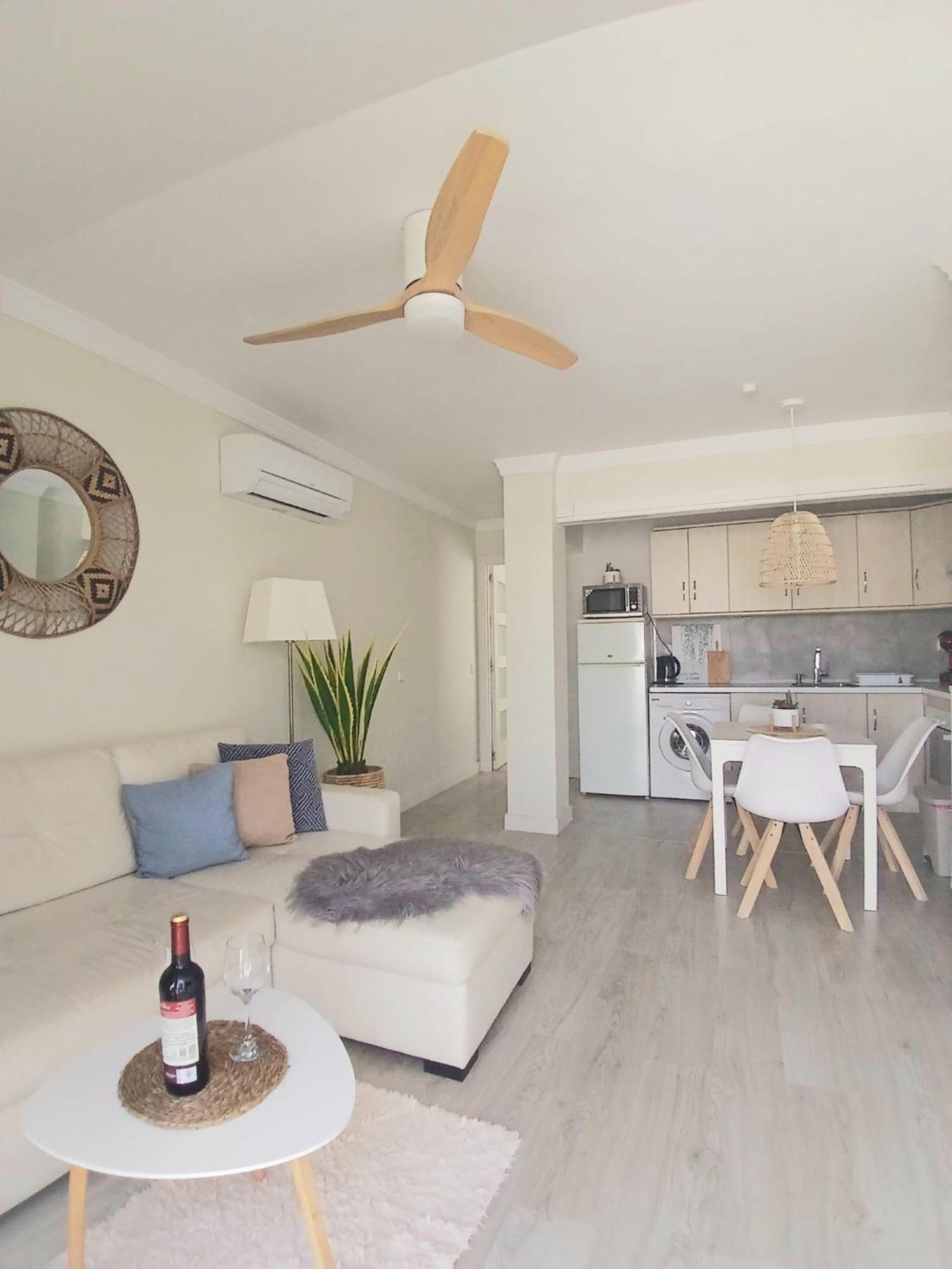 New City Penthouse Near Beach With Sunny Balcony Fuengirola Bagian luar foto